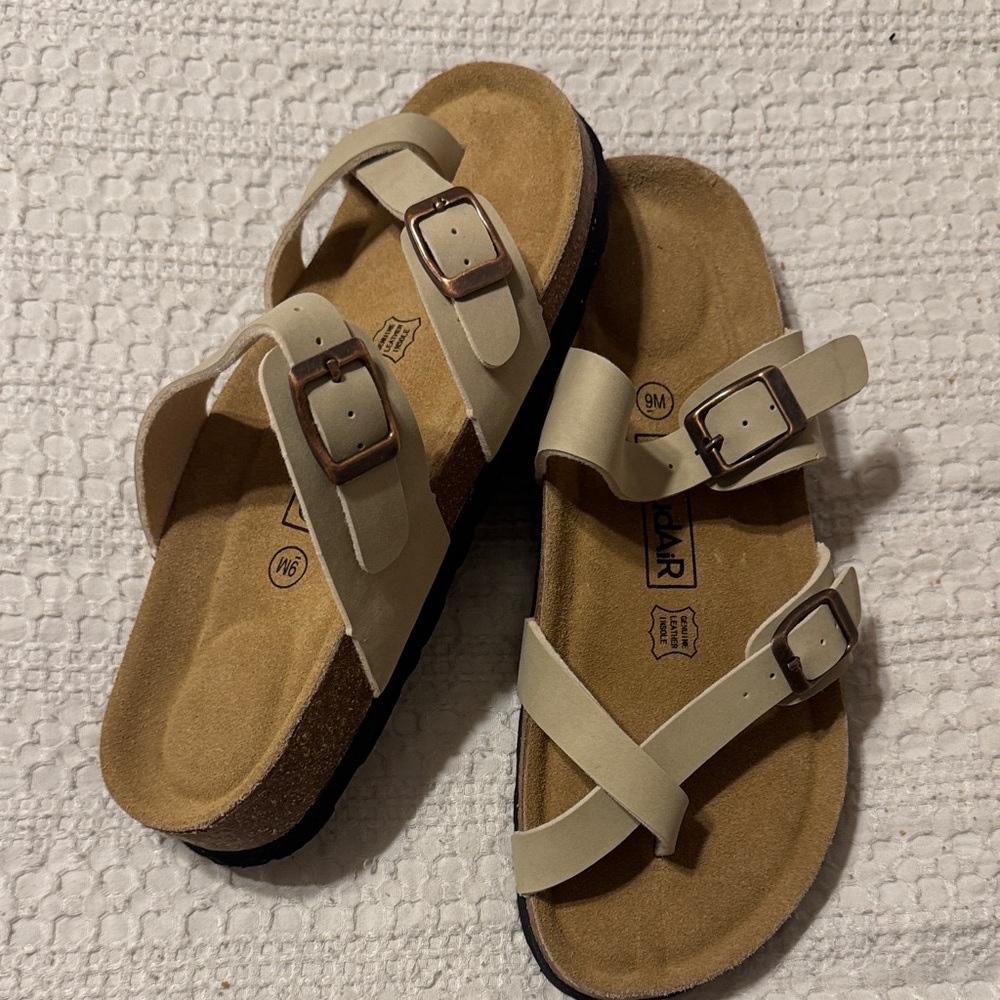 CloudAir Stylish Tan Women Sandals - Picture 4 of 6